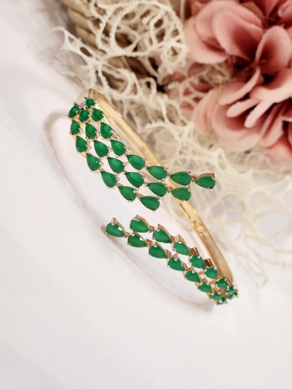 Emerald Green Wave Bracelet
