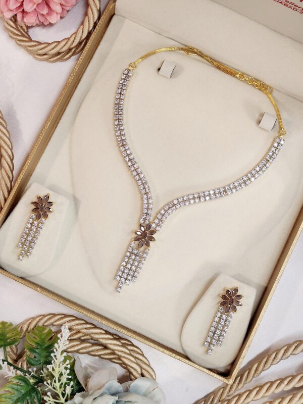Choker set