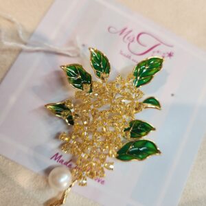 Wildflower Charm Fashion Brooch