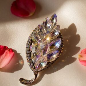Leaf Shine Concept Brooch