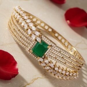 Angelic Solitaire Matte Emerald Green Bracelet- Antique Finish
