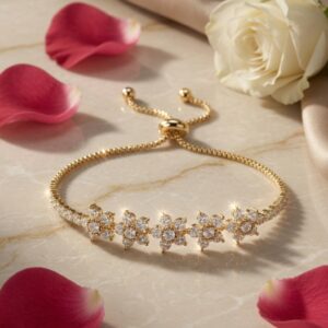 Meadow Brilliance Floral Daisy Dori Bracelet-Gold Finish